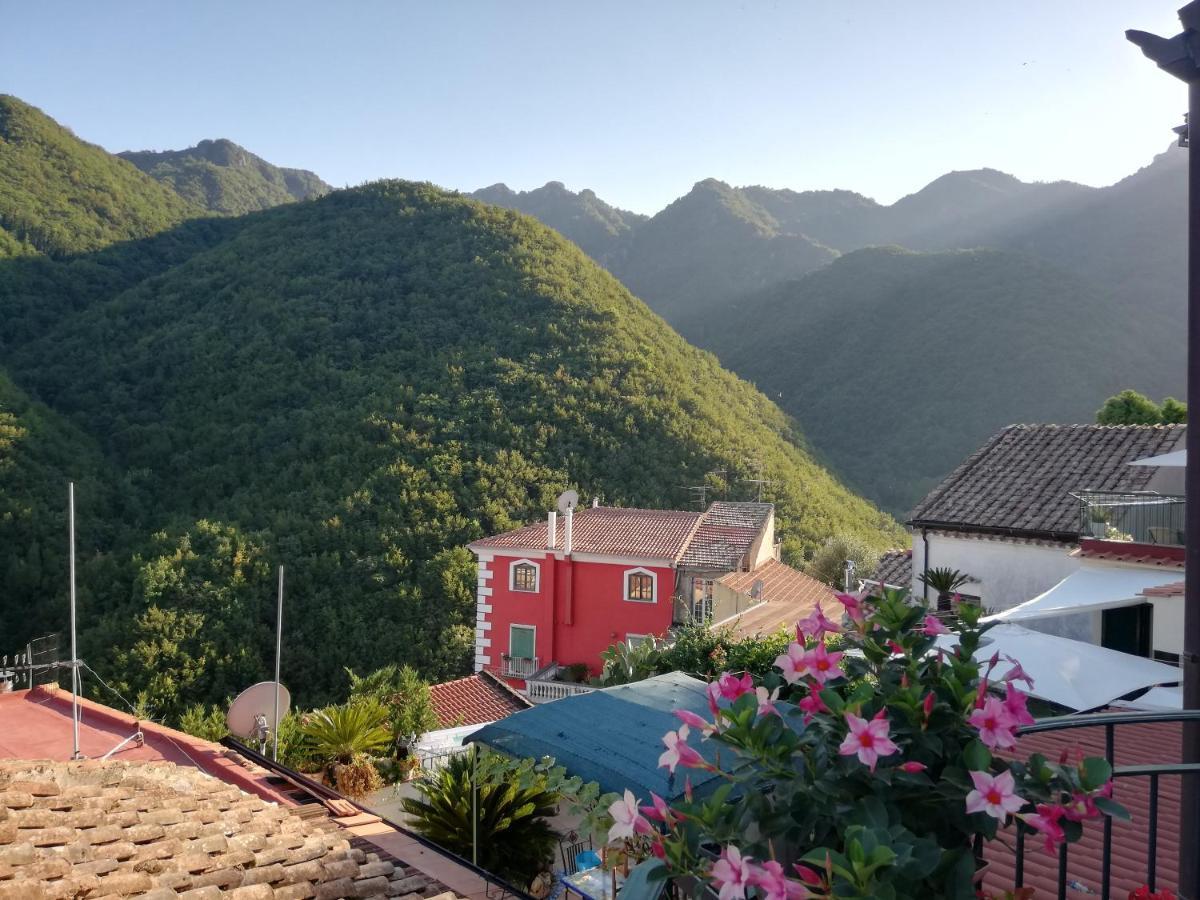 Bed and Breakfast Piccolo Borgo Кава-де'-Тіррені Екстер'єр фото